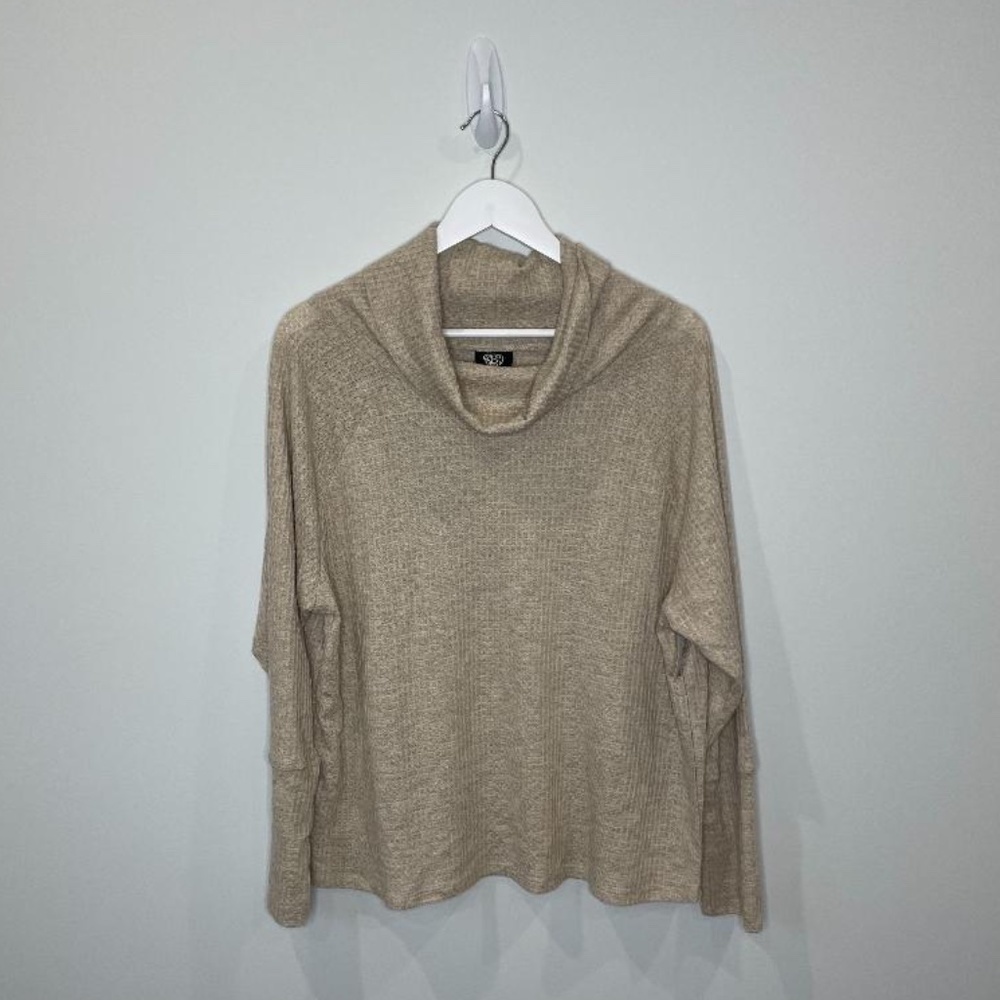 Bobeau Beige Lightweight Turtleneck Sweater